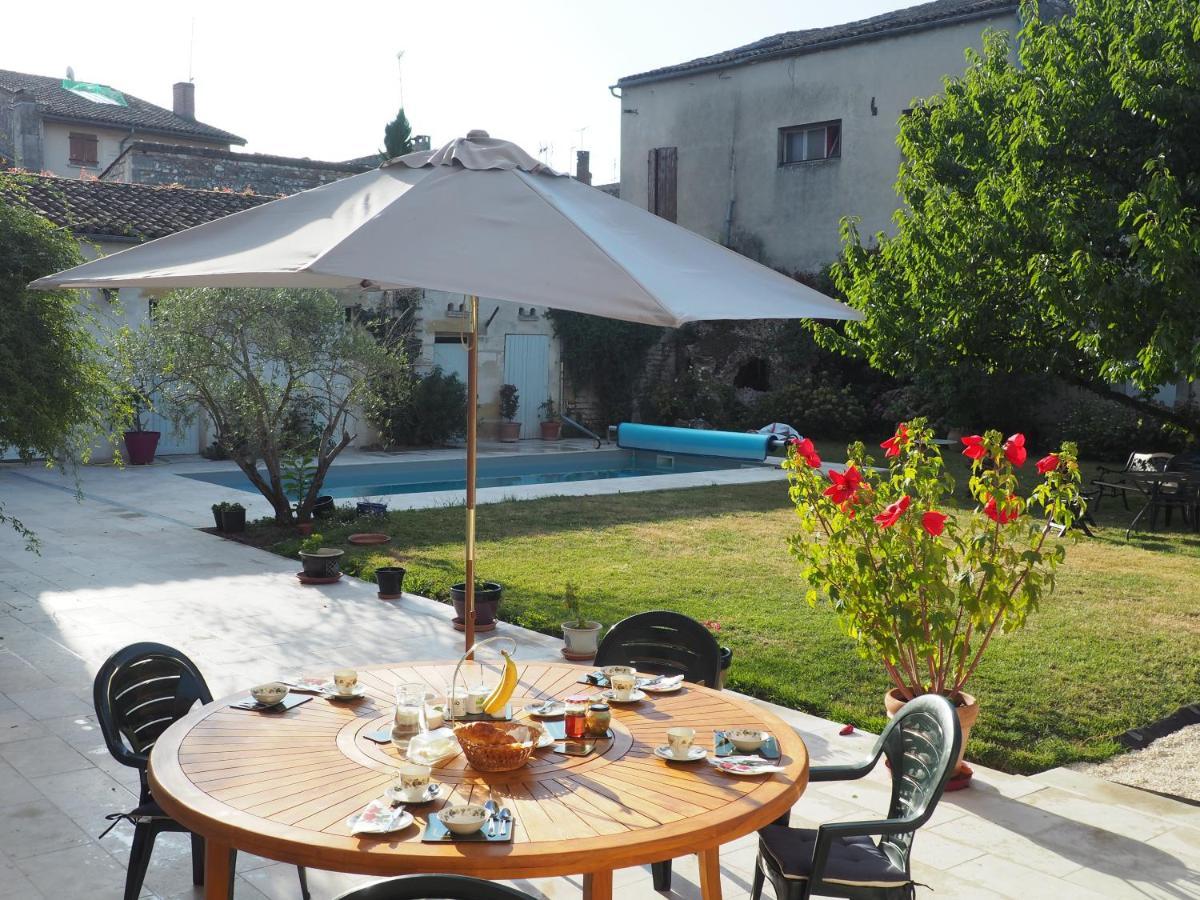 Bed and Breakfast Le Cerisier Sainte-Foy-la-Grande Exterior foto